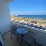 Alex 33 * Larnaca
