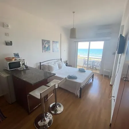 דירה Alex 33 *