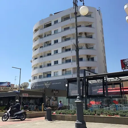 דירה Alex 33 *
