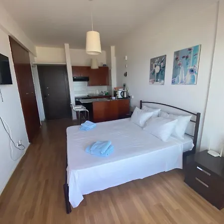Alex 33 Apartment Larnaca